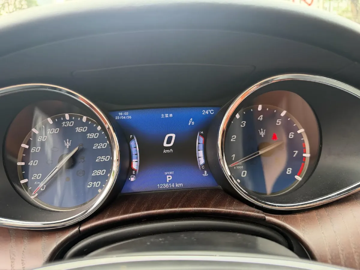 2018 Maserati Quattroporte 3.0T 350HP V6 8AT,autocango,china used car exporter,china ev exporter,chinese used car exporter,chinese used ev exporter