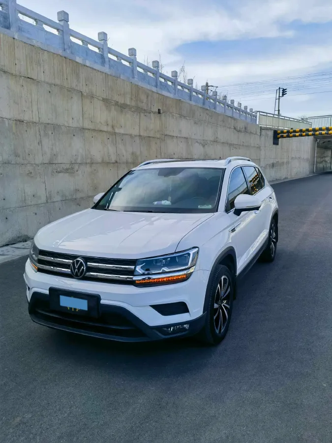 2021 Volkswagen Tharu 1.4T 150HP L4 7DCT,autocango,china used car exporter,china ev exporter,chinese used car exporter,chinese used ev exporter