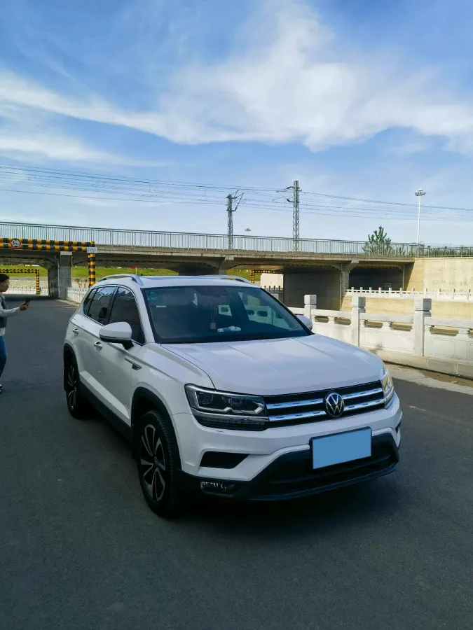 2021 Volkswagen Tharu 1.4T 150HP L4 7DCT,autocango,china used car exporter,china ev exporter,chinese used car exporter,chinese used ev exporter