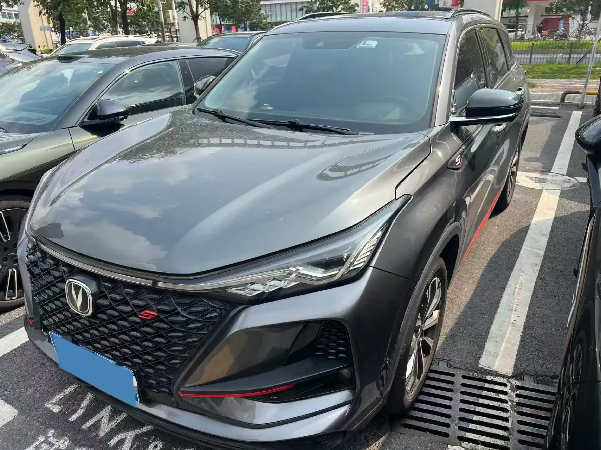 2021 ChangAn CS75 Plus 2.0T 233HP L4 8AT,autocango,china used car exporter,china ev exporter,chinese used car exporter,chinese used ev exporter