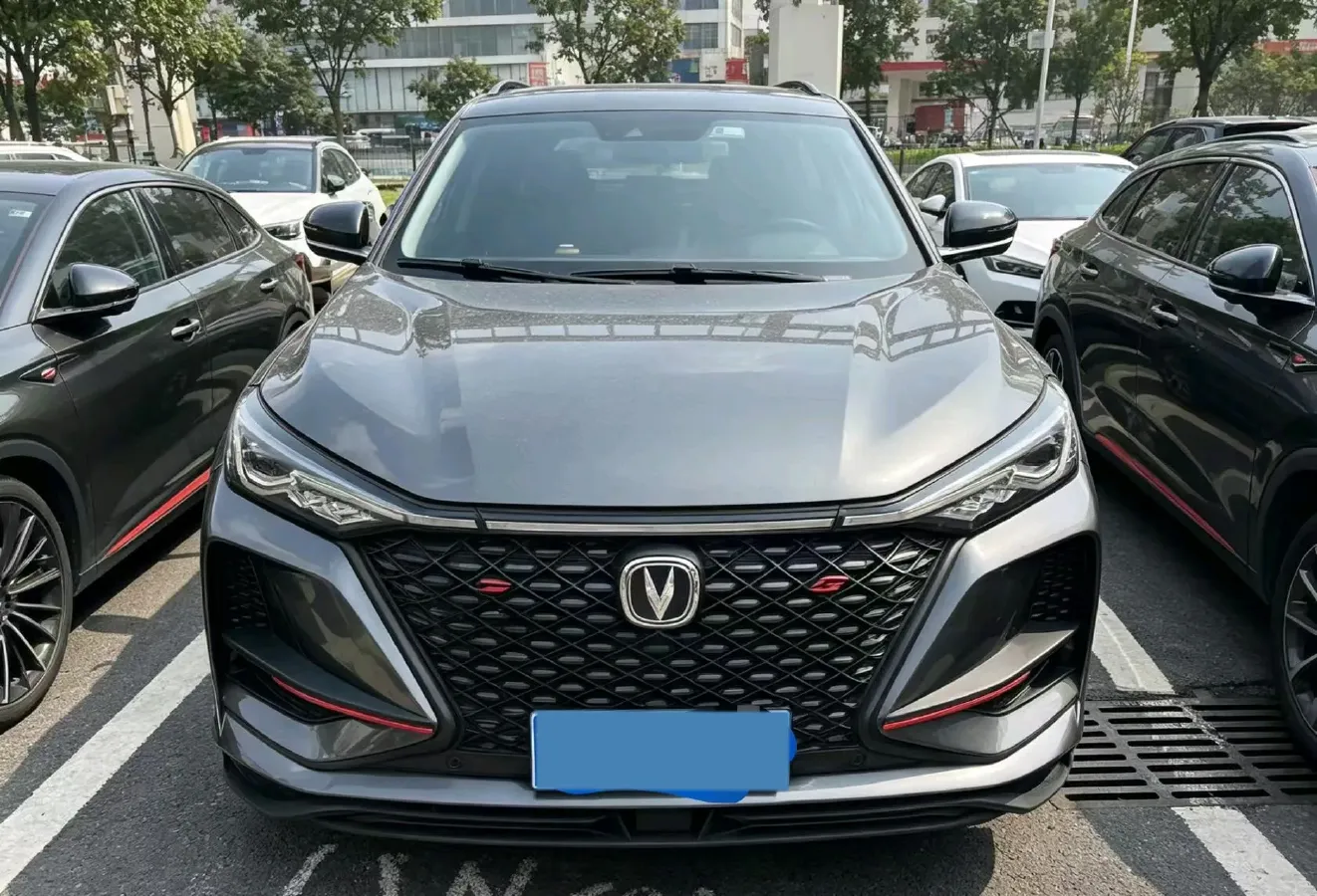2021 ChangAn CS75 Plus 2.0T 233HP L4 8AT,autocango,china used car exporter,china ev exporter,chinese used car exporter,chinese used ev exporter