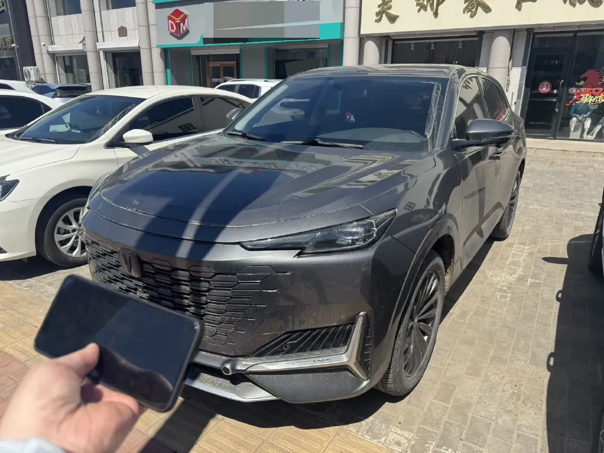 2021 ChangAn UNI-K 2.0T 233HP L4 8AT,autocango,china used car exporter,china ev exporter,chinese used car exporter,chinese used ev exporter