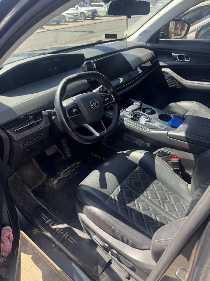 2021 ChangAn UNI-K 2.0T 233HP L4 8AT,autocango,china used car exporter,china ev exporter,chinese used car exporter,chinese used ev exporter