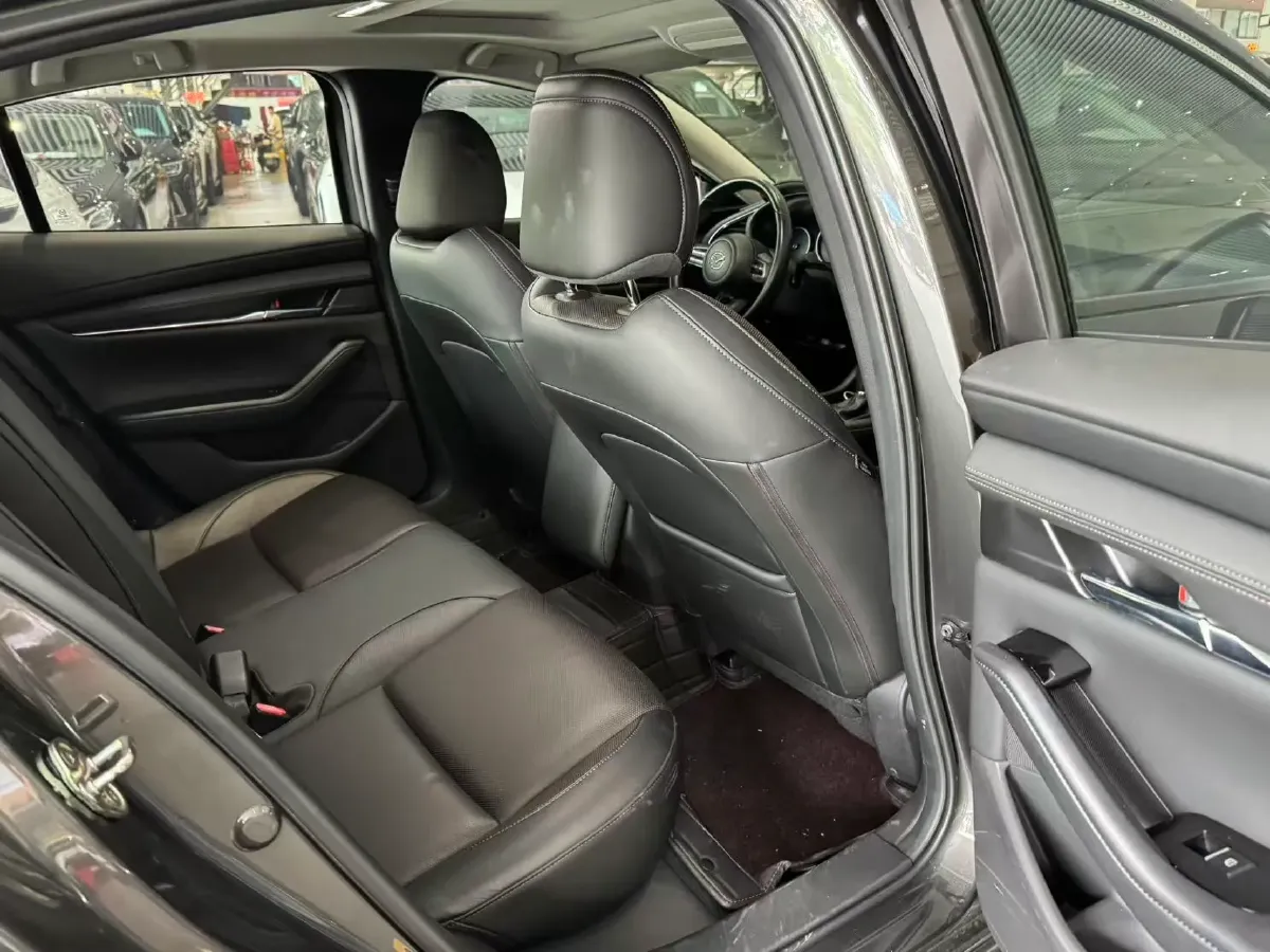 2020 Mazda 3 Axela 2.0L 158HP L4 6AT,autocango,china used car exporter,china ev exporter,chinese used car exporter,chinese used ev exporter