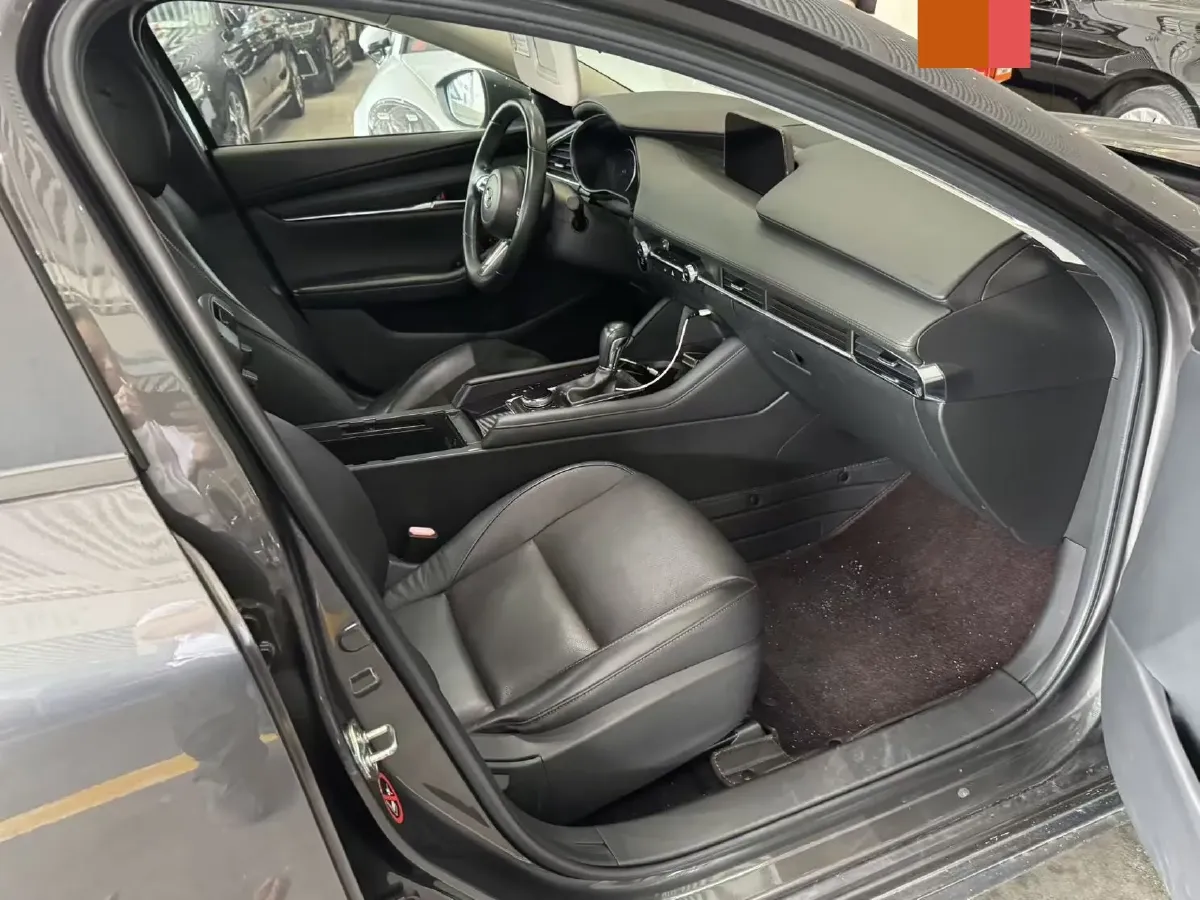 2020 Mazda 3 Axela 2.0L 158HP L4 6AT,autocango,china used car exporter,china ev exporter,chinese used car exporter,chinese used ev exporter