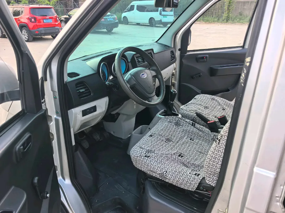 2021 Karry YouJin T5 1.5L 116HP L4 5MT,autocango,china used car exporter,china ev exporter,chinese used car exporter,chinese used ev exporter