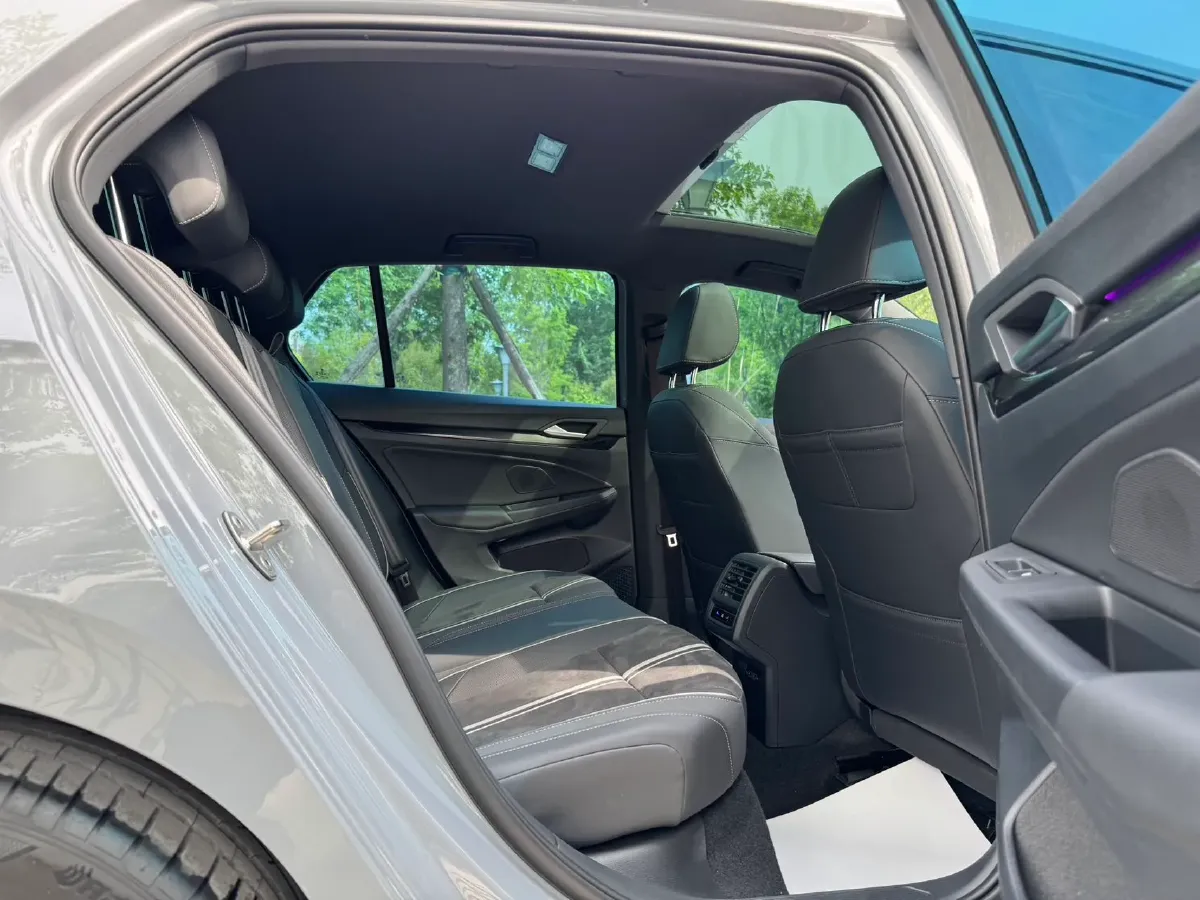 2021 Volkswagen Golf 1.4T 150HP L4 7DCT,autocango,china used car exporter,china ev exporter,chinese used car exporter,chinese used ev exporter