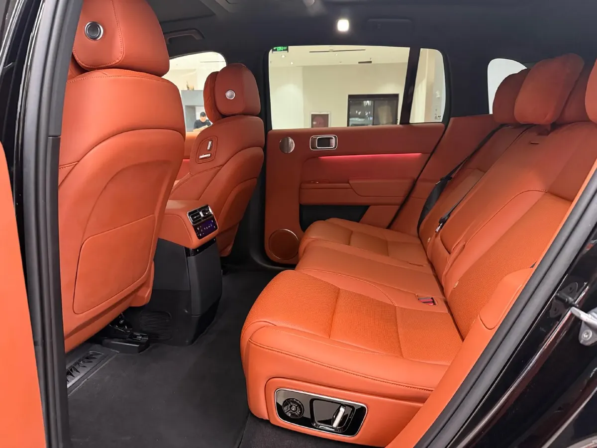 2024 Li L8 Range Extended 154HP REEV 52.3KWH,autocango,china used car exporter,china ev exporter,chinese used car exporter,chinese used ev exporter