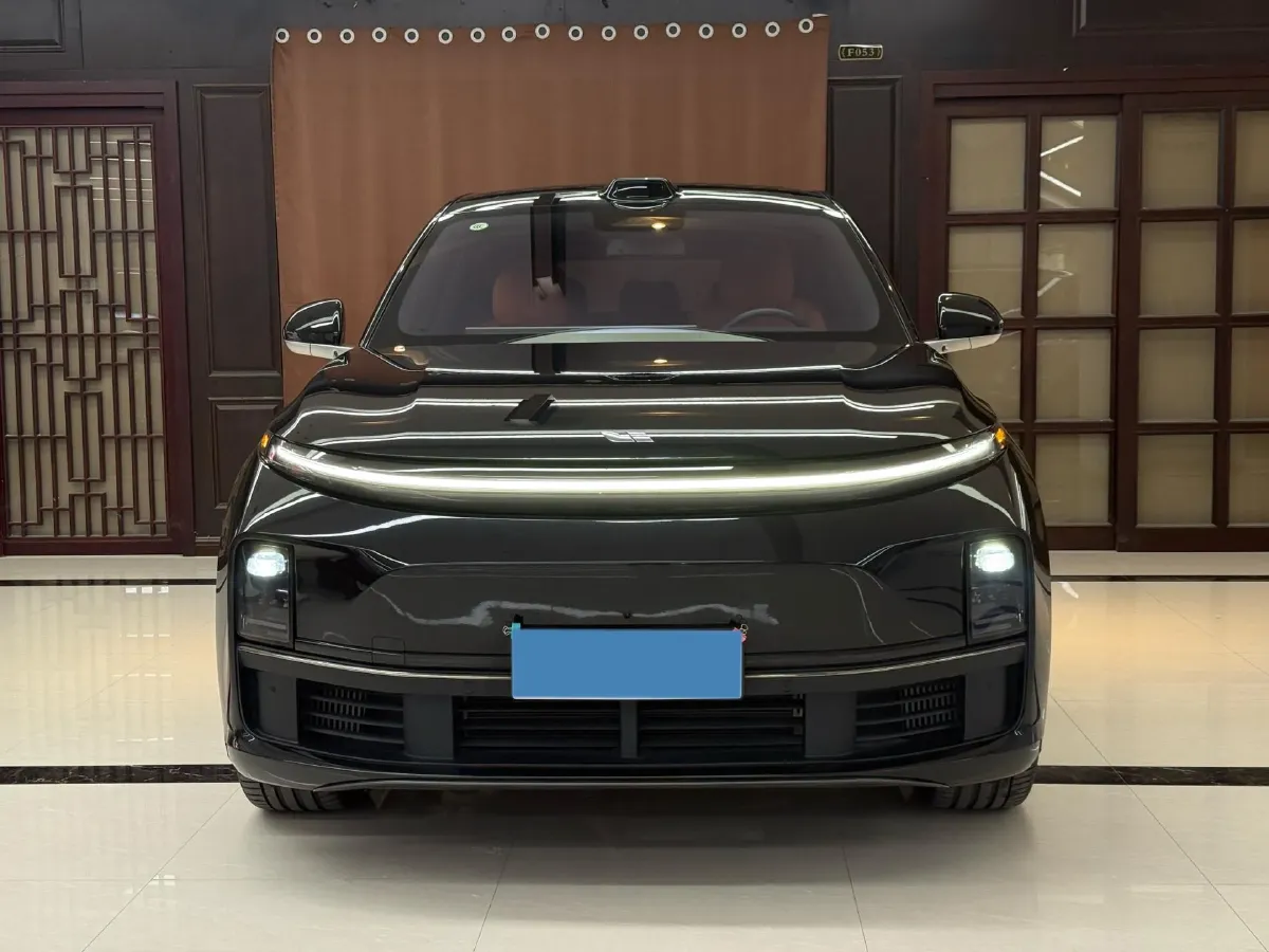 2024 Li L8 Range Extended 154HP REEV 52.3KWH,autocango,china used car exporter,china ev exporter,chinese used car exporter,chinese used ev exporter
