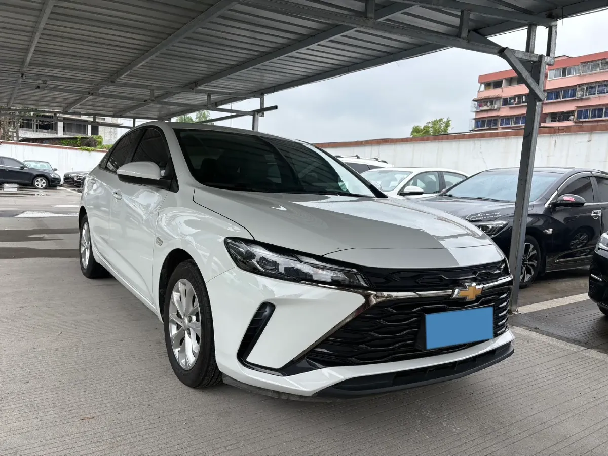2023 Chevrolet Monza 1.5L 113HP L4 6DCT,autocango,china used car exporter,china ev exporter,chinese used car exporter,chinese used ev exporter