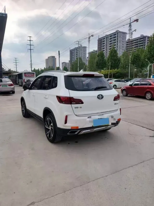 2019 Bestune X40 1.6L 114HP L4 5MT,autocango,china used car exporter,china ev exporter,chinese used car exporter,chinese used ev exporter