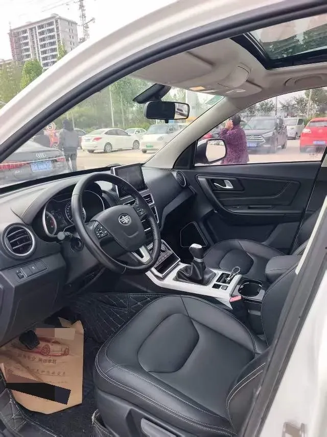 2019 Bestune X40 1.6L 114HP L4 5MT,autocango,china used car exporter,china ev exporter,chinese used car exporter,chinese used ev exporter