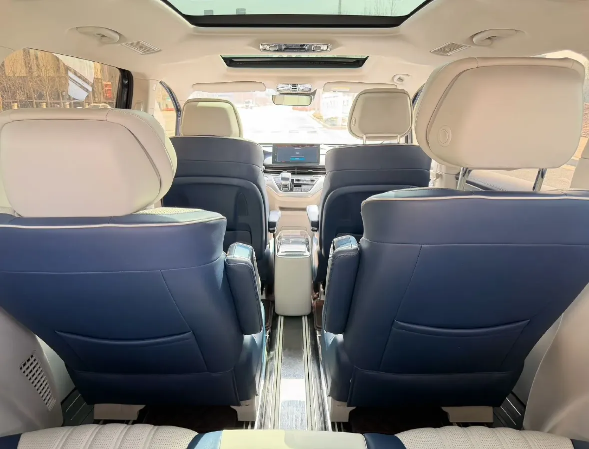 2021 Roewe iMAX8 2.0T 234HP L4 8AT,autocango,china used car exporter,china ev exporter,chinese used car exporter,chinese used ev exporter