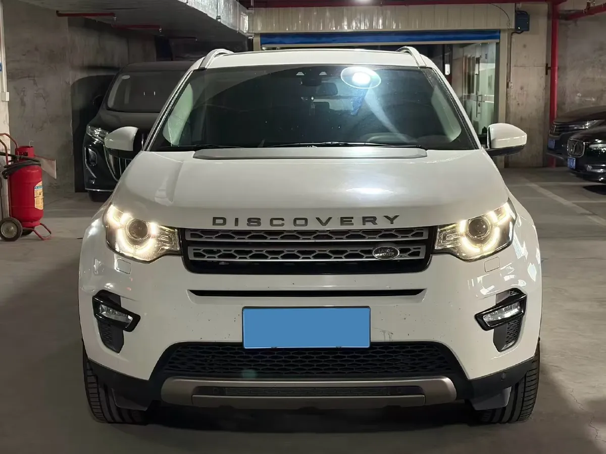 2019 Land Rover Discovery Sport 2.0T 241HP L4 9AT,autocango,china used car exporter,china ev exporter,chinese used car exporter,chinese used ev exporter