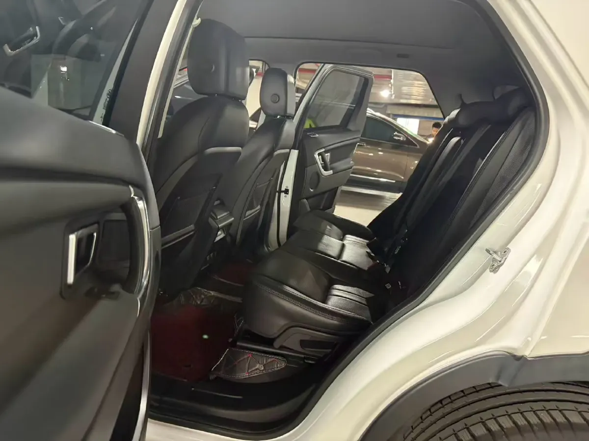 2019 Land Rover Discovery Sport 2.0T 241HP L4 9AT,autocango,china used car exporter,china ev exporter,chinese used car exporter,chinese used ev exporter