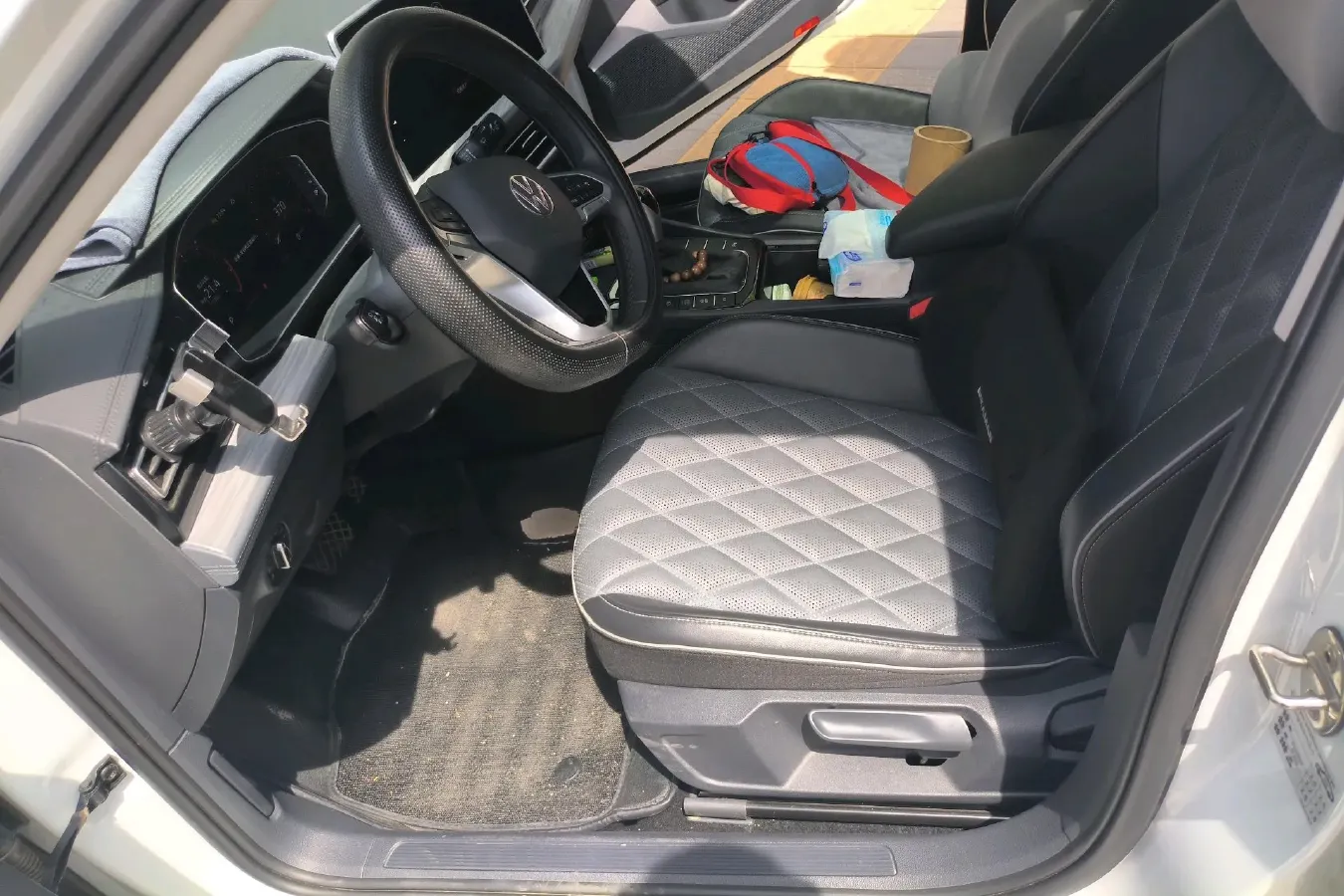 2023 Volkswagen Sagitar 1.5T 160HP L4 7DCT,autocango,china used car exporter,china ev exporter,chinese used car exporter,chinese used ev exporter