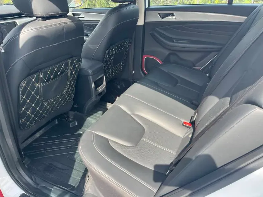 2021 Chery Arrizo 5 1.5L 116HP L4 5MT,autocango,china used car exporter,china ev exporter,chinese used car exporter,chinese used ev exporter