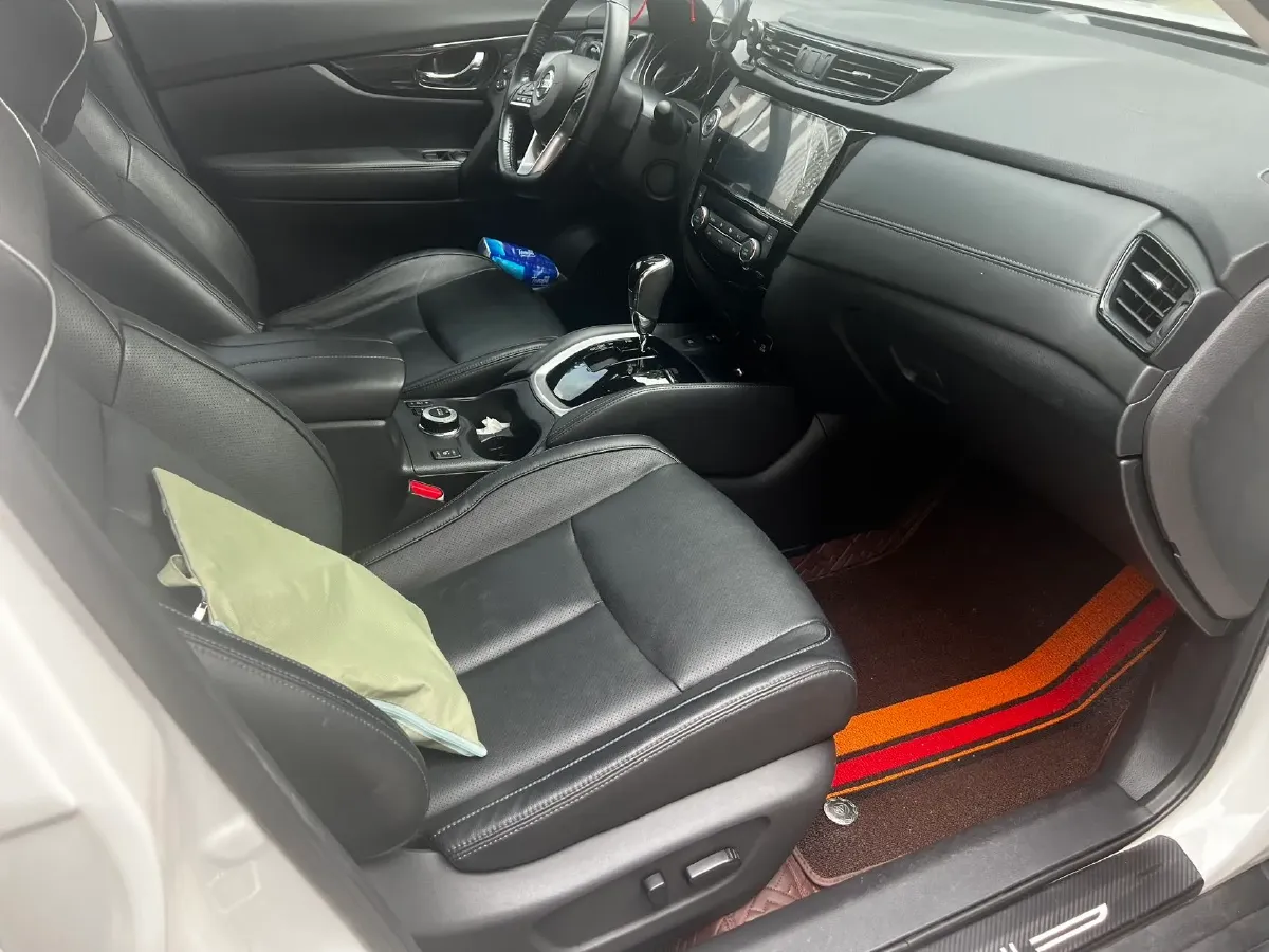 2020 Nissan X-Trail 2.5L 186HP L4 CVT,autocango,china used car exporter,china ev exporter,chinese used car exporter,chinese used ev exporter