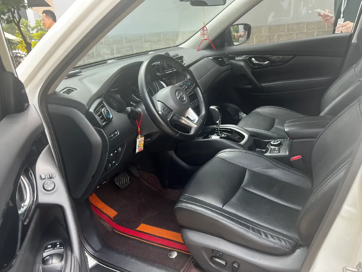 2020 Nissan X-Trail 2.5L 186HP L4 CVT,autocango,china used car exporter,china ev exporter,chinese used car exporter,chinese used ev exporter