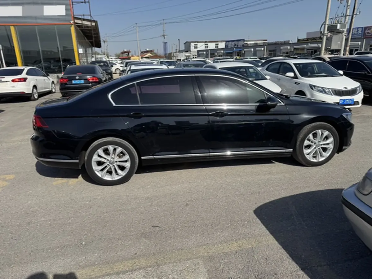 2018 Volkswagen Magotan 1.8T 180HP L4 7DCT,autocango,china used car exporter,china ev exporter,chinese used car exporter,chinese used ev exporter