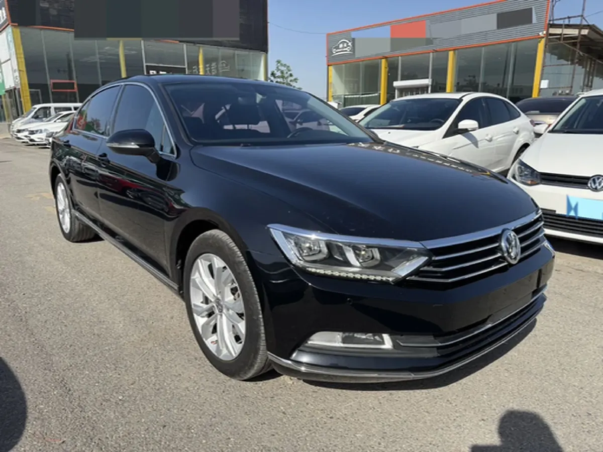 2018 Volkswagen Magotan 1.8T 180HP L4 7DCT,autocango,china used car exporter,china ev exporter,chinese used car exporter,chinese used ev exporter