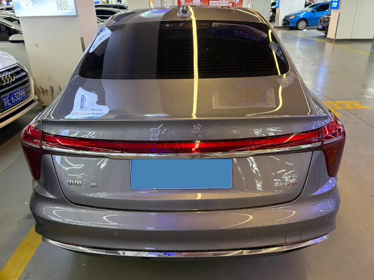 2025 HongQi H5 1.5T 169HP L4 1DHT Hybrid,autocango,china used car exporter,china ev exporter,chinese used car exporter,chinese used ev exporter