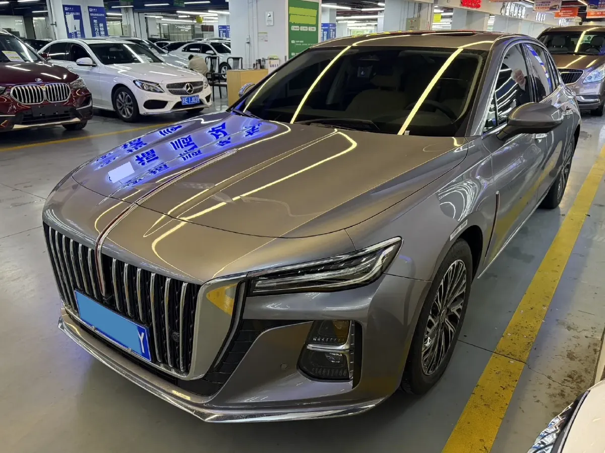 2025 HongQi H5 1.5T 169HP L4 1DHT Hybrid,autocango,china used car exporter,china ev exporter,chinese used car exporter,chinese used ev exporter