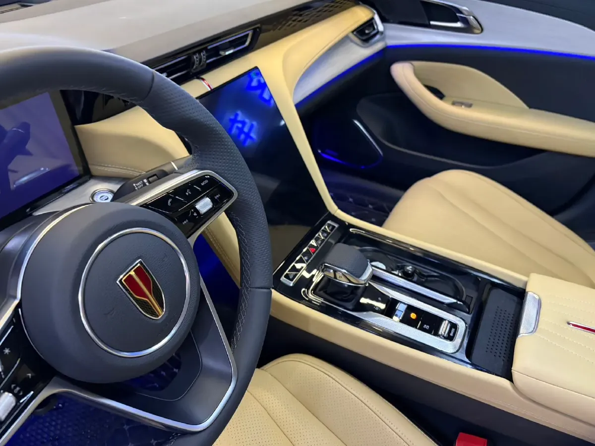 2025 HongQi H5 1.5T 169HP L4 1DHT Hybrid,autocango,china used car exporter,china ev exporter,chinese used car exporter,chinese used ev exporter