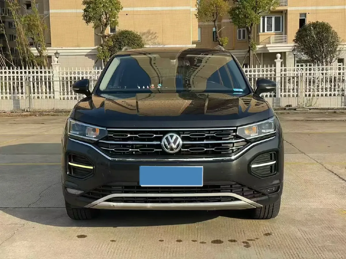 2019 Jeep Cherokee 2.0T 234HP L4 9AT,autocango,china used car exporter,china ev exporter,chinese used car exporter,chinese used ev exporter