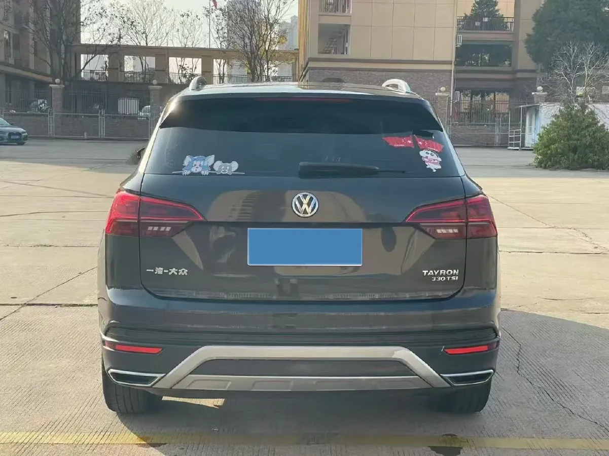 2019 Jeep Cherokee 2.0T 234HP L4 9AT,autocango,china used car exporter,china ev exporter,chinese used car exporter,chinese used ev exporter