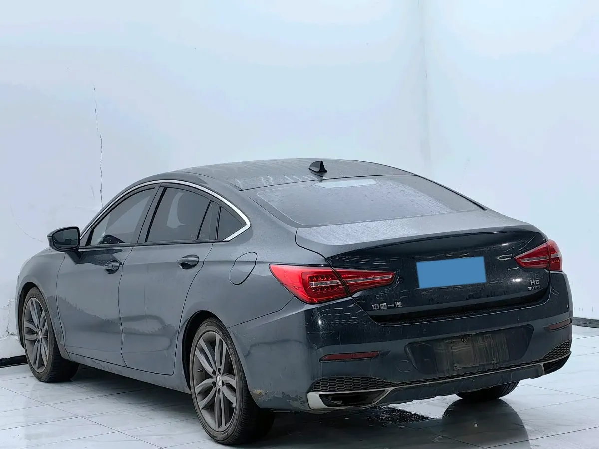 2019 HongQi H5 1.8T 180HP L4 6AT,autocango,china used car exporter,china ev exporter,chinese used car exporter,chinese used ev exporter