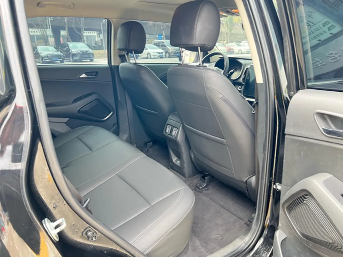 2021 Hyundai ix35 1.4T 140HP L4 7DCT,autocango,china used car exporter,china ev exporter,chinese used car exporter,chinese used ev exporter