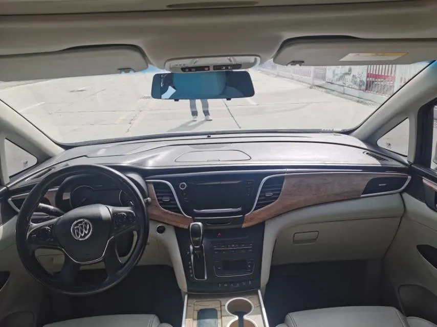 2018 Buick GL8 2.0T 260HP L4 6AT,autocango,china used car exporter,china ev exporter,chinese used car exporter,chinese used ev exporter