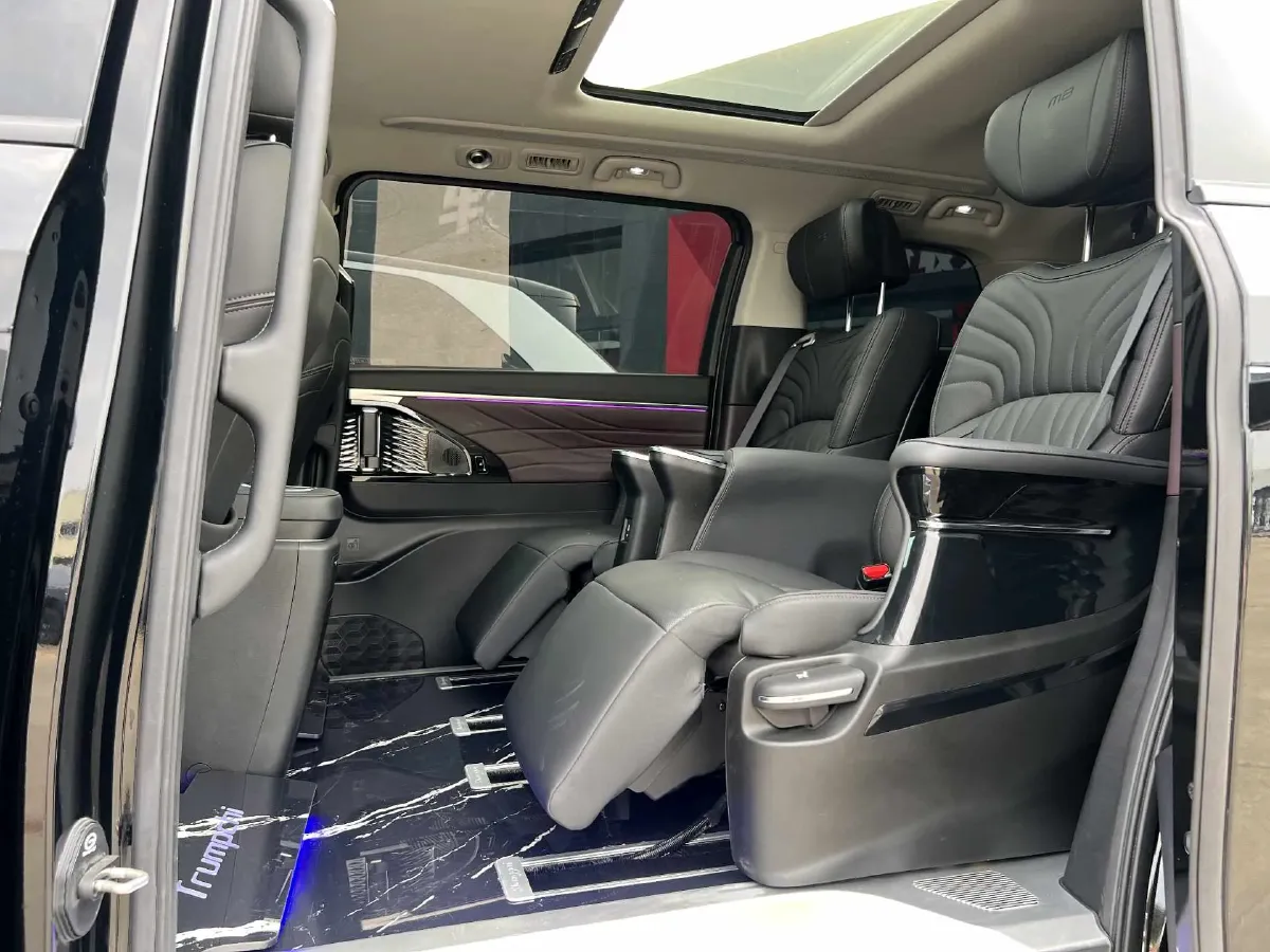 2024 GAC Trumpchi M8 2.0T 252HP L4 8AT,autocango,china used car exporter,china ev exporter,chinese used car exporter,chinese used ev exporter