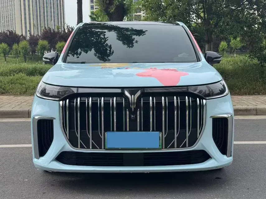 2022 Voyah Dream 1.5T 136HP L4 PHEV 25.57KWH,autocango,china used car exporter,china ev exporter,chinese used car exporter,chinese used ev exporter