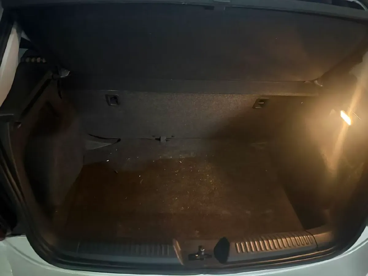 2016 Volkswagen Polo 1.4L 90HP L4 6AT,autocango,china used car exporter,china ev exporter,chinese used car exporter,chinese used ev exporter