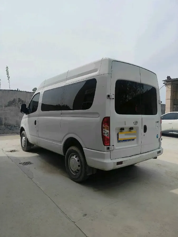 2018 Volkswagen Caravelle 2.0T 204HP L4 7DCT,autocango,china used car exporter,china ev exporter,chinese used car exporter,chinese used ev exporter