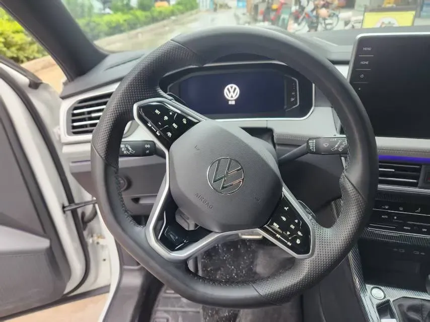 2023 Volkswagen Tayron 2.0T 220HP L4 7DCT,autocango,china used car exporter,china ev exporter,chinese used car exporter,chinese used ev exporter