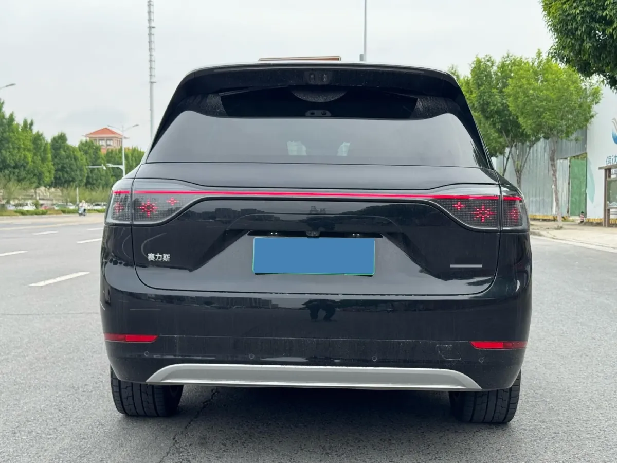 2025 AITO AITO M9 REEV 160HP REEV 52KWH,autocango,china used car exporter,china ev exporter,chinese used car exporter,chinese used ev exporter
