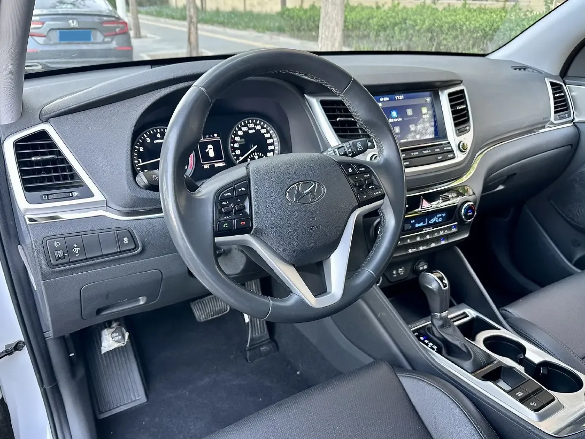 2018 Hyundai Tucson 1.6T 177HP L4 7DCT,autocango,china used car exporter,china ev exporter,chinese used car exporter,chinese used ev exporter