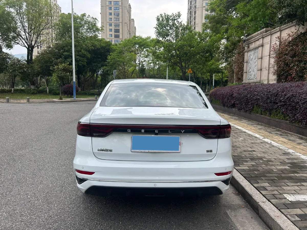 2022 Geely Emgrand 1.5L 114HP L4 CVT,autocango,china used car exporter,china ev exporter,chinese used car exporter,chinese used ev exporter