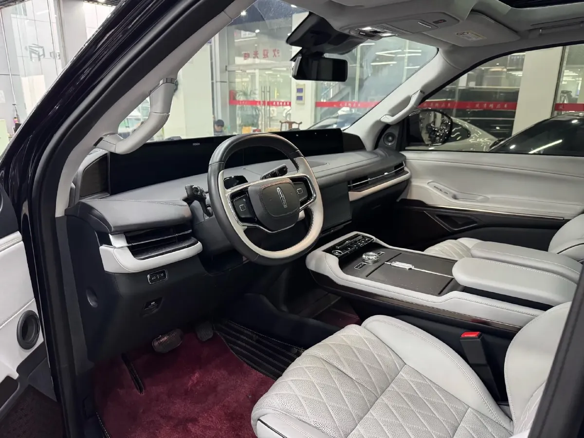 2025 Lincoln Navigator 3.5T 396HP V6 10AT,autocango,china used car exporter,china ev exporter,chinese used car exporter,chinese used ev exporter