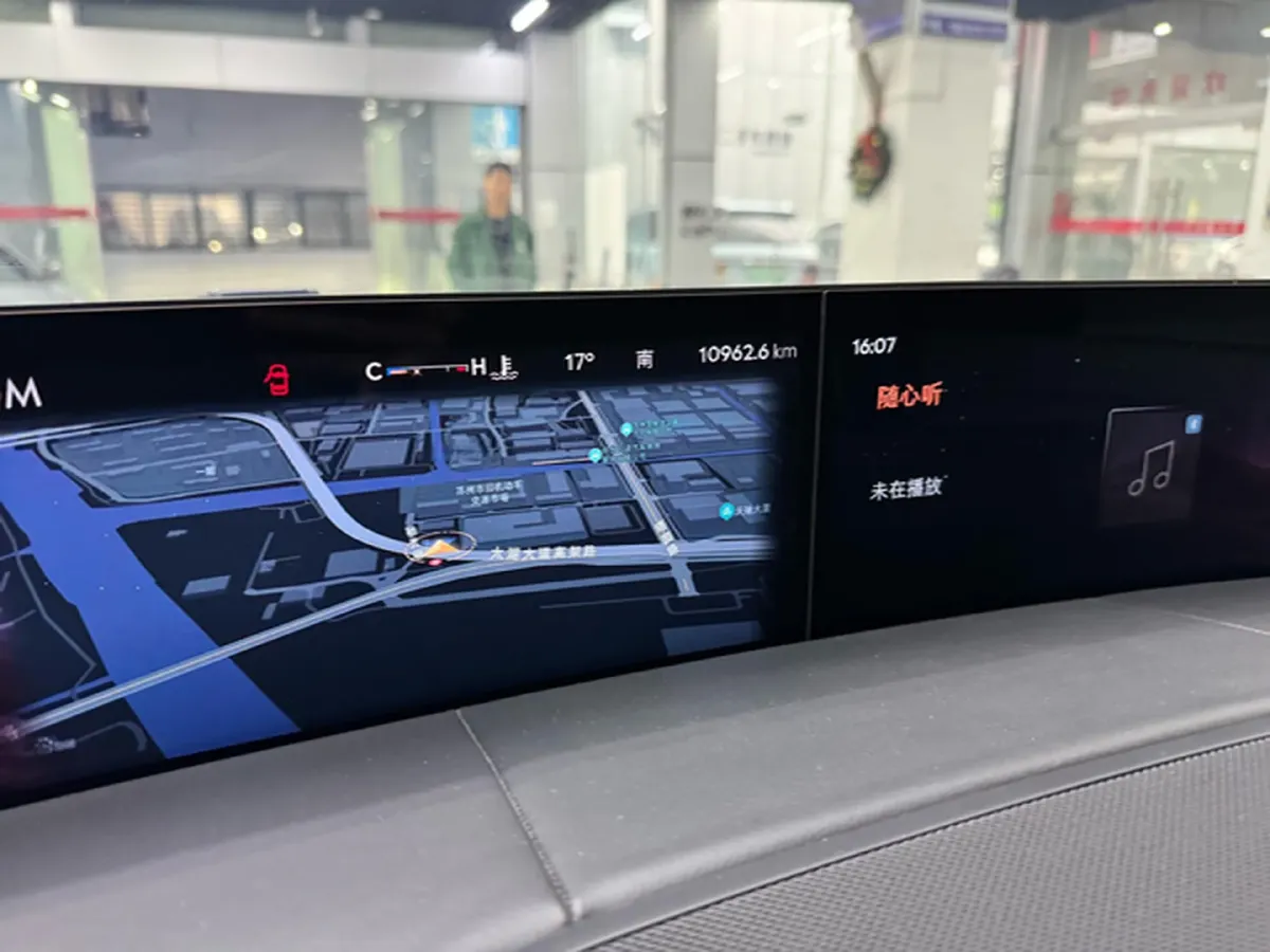 2025 Lincoln Navigator 3.5T 396HP V6 10AT,autocango,china used car exporter,china ev exporter,chinese used car exporter,chinese used ev exporter