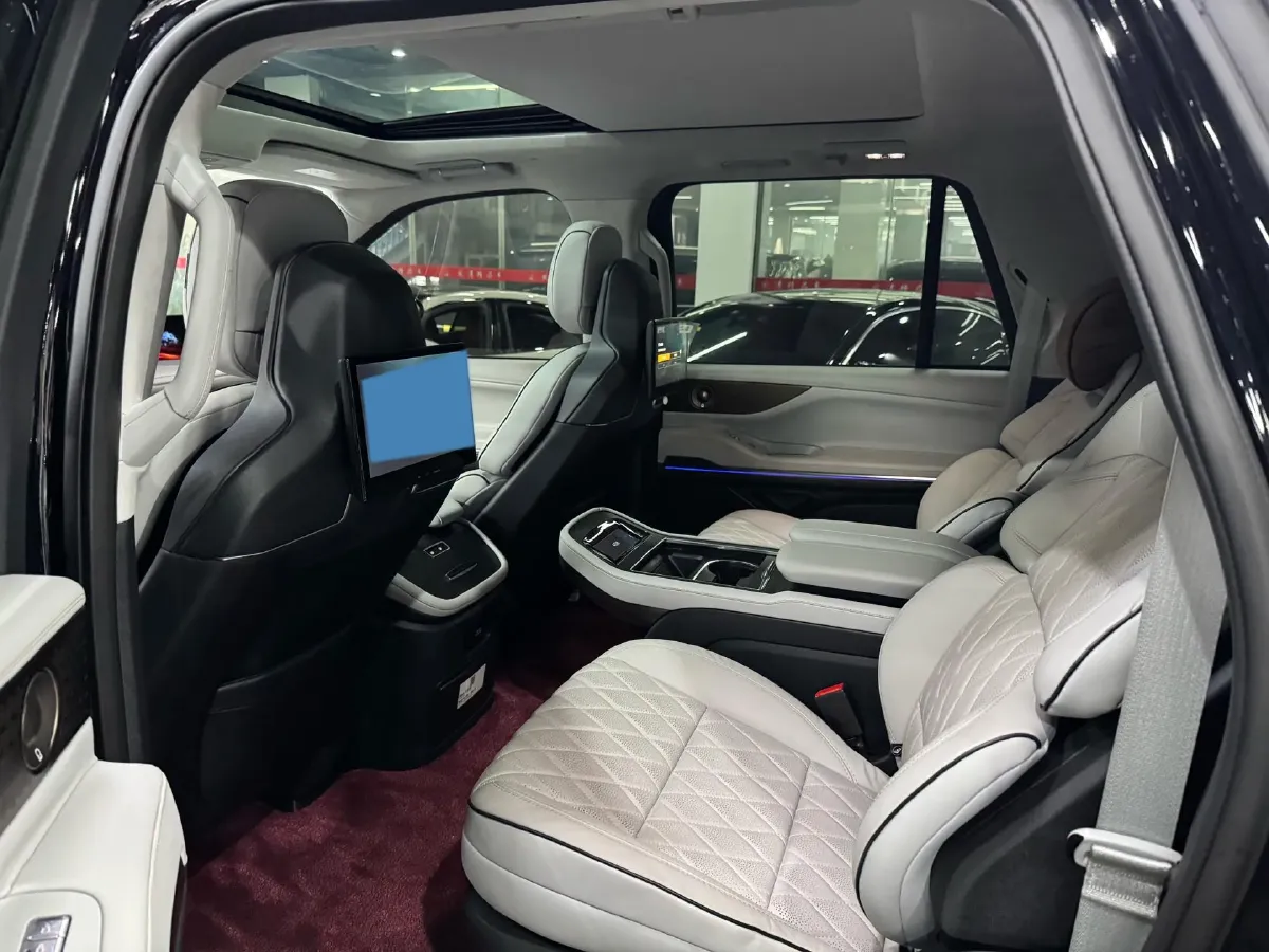 2025 Lincoln Navigator 3.5T 396HP V6 10AT,autocango,china used car exporter,china ev exporter,chinese used car exporter,chinese used ev exporter