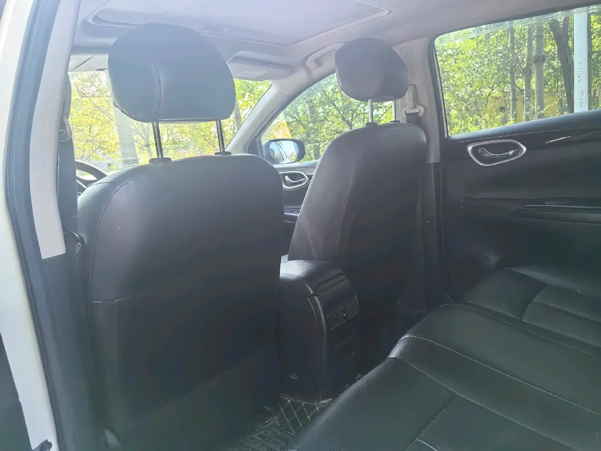 2021 Nissan Sylphy 1.6L 122HP L4 CVT,autocango,china used car exporter,china ev exporter,chinese used car exporter,chinese used ev exporter