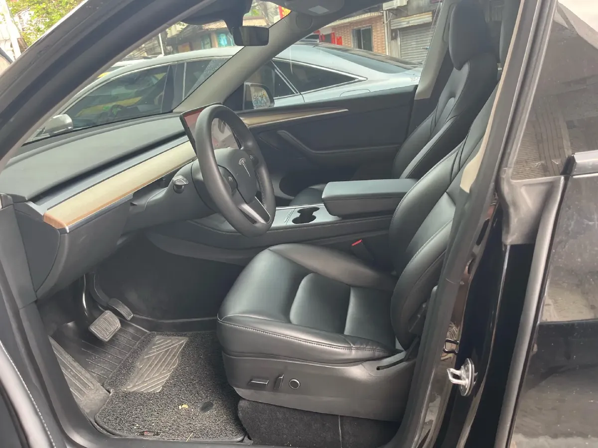 2022 Tesla Model Y BEV 60KWH,autocango,china used car exporter,china ev exporter,chinese used car exporter,chinese used ev exporter