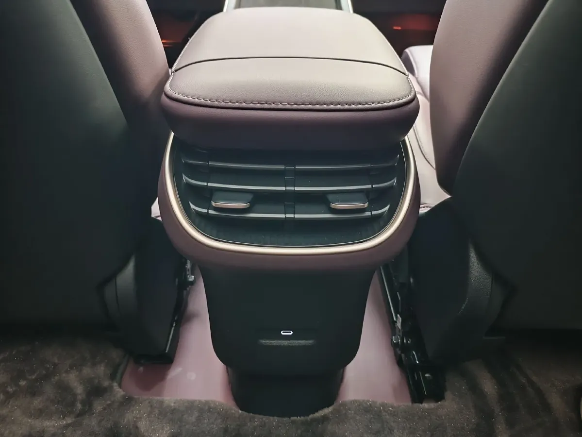 2025 NIO ET5T BEV,autocango,china used car exporter,china ev exporter,chinese used car exporter,chinese used ev exporter