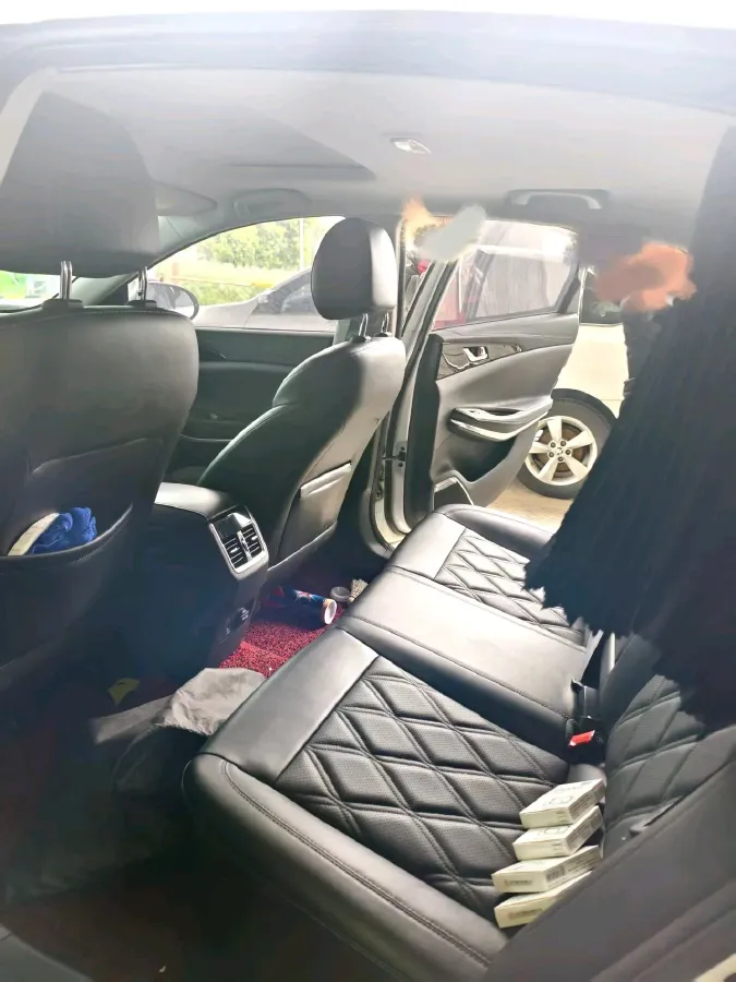 2022 ChangAn Raeton CC 1.5T 188HP L4 7DCT,autocango,china used car exporter,china ev exporter,chinese used car exporter,chinese used ev exporter