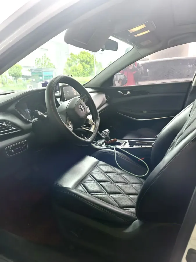 2022 ChangAn Raeton CC 1.5T 188HP L4 7DCT,autocango,china used car exporter,china ev exporter,chinese used car exporter,chinese used ev exporter