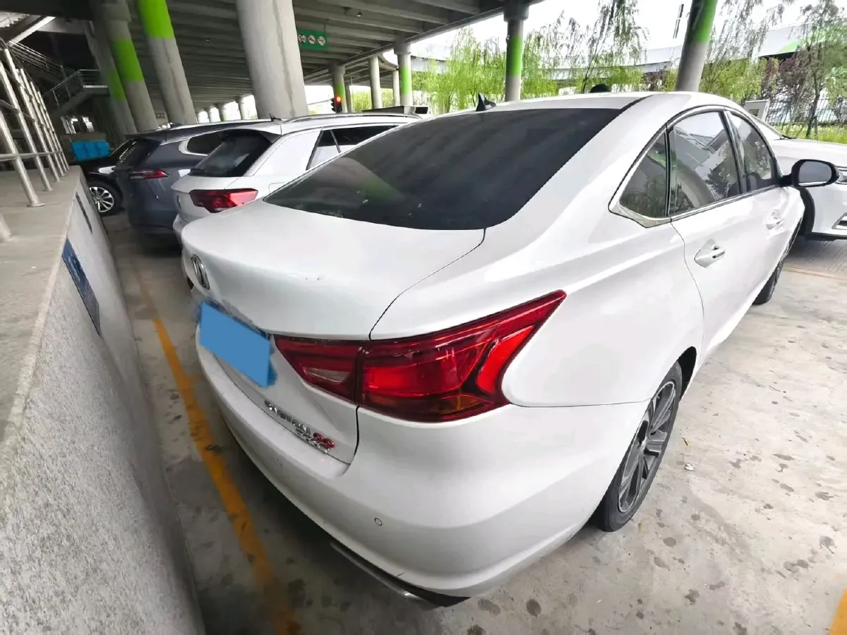 2022 ChangAn Raeton CC 1.5T 188HP L4 7DCT,autocango,china used car exporter,china ev exporter,chinese used car exporter,chinese used ev exporter